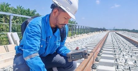 UTFD inspection on rail weld using mobile unit during Malaysia ECRL project
